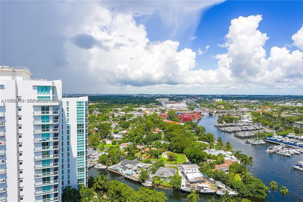 1861 NW S River Dr 1501, Miami, FL 33125