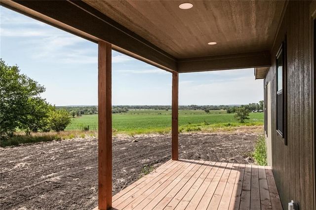 3559 Delaware Road, Pomona, KS 66076