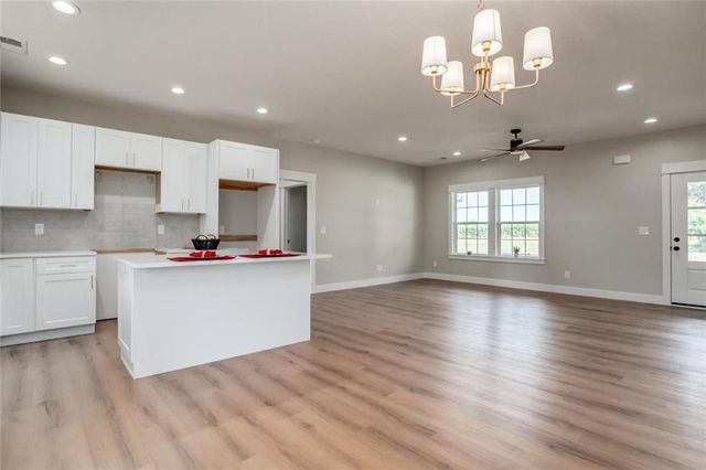 3559 Delaware Road, Pomona, KS 66076