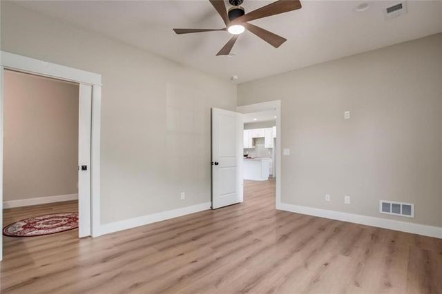 3559 Delaware Road, Pomona, KS 66076