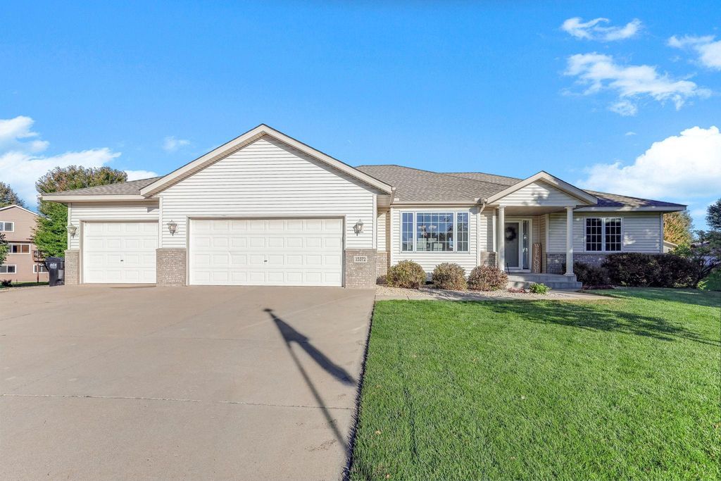 15572 78th Court NE, Otsego, MN 55330