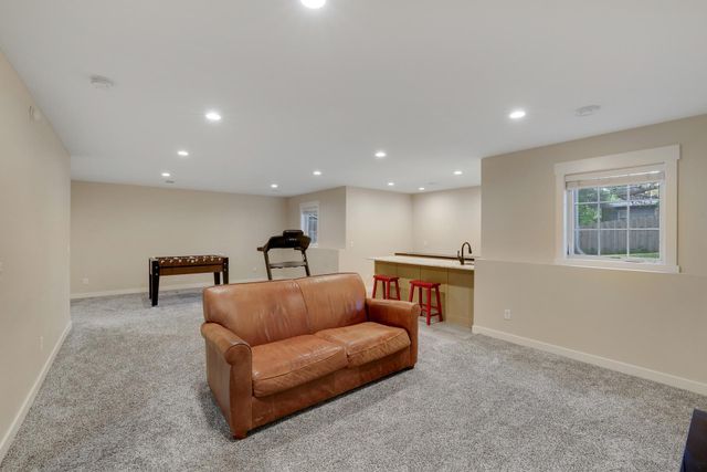 1430 Division Street, Hopkins, MN 55343