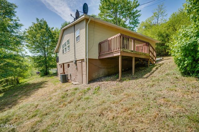 813 Big Hill Road, Pennington Gap, VA 24277