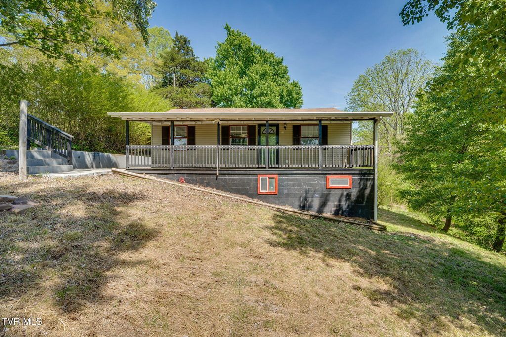 813 Big Hill Road, Pennington Gap, VA 24277