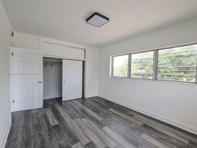 7805 Crespi Blvd 4, Miami Beach, FL 33141