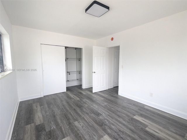 7805 Crespi Blvd 4, Miami Beach, FL 33141