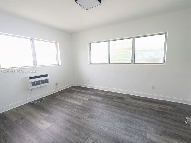7805 Crespi Blvd 4, Miami Beach, FL 33141