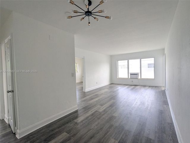 7805 Crespi Blvd 4, Miami Beach, FL 33141