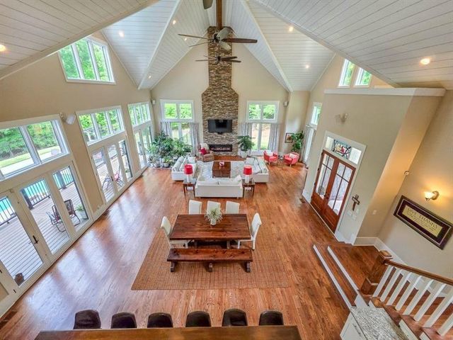 14 Allatoona Estates Drive SE, Acworth, GA 30102