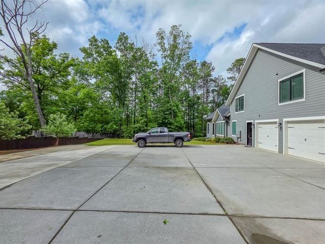 14 Allatoona Estates Drive SE, Acworth, GA 30102