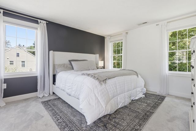 37 Hemlock Dr, Ayer, MA 01432