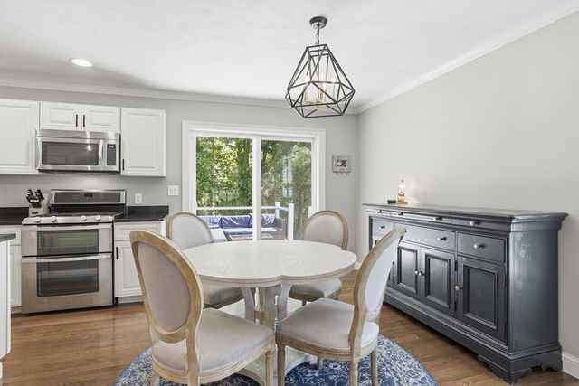 37 Hemlock Dr, Ayer, MA 01432