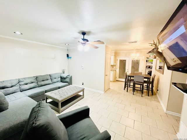 202 Michelle, Converse, TX 78109