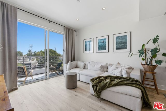 7857 W Manchester Avenue PH2, Playa Del Rey, CA 90293