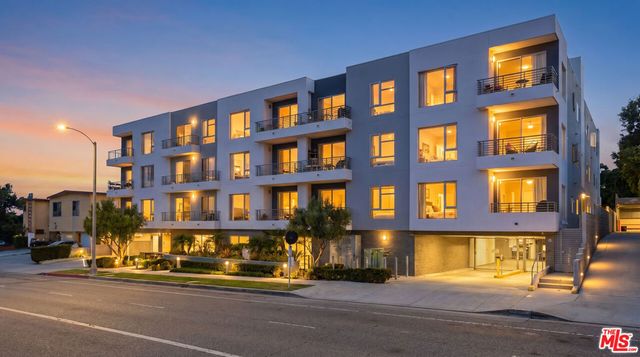 7857 W Manchester Avenue PH2, Playa Del Rey, CA 90293