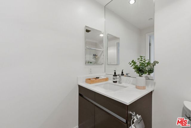 7857 W Manchester Avenue PH2, Playa Del Rey, CA 90293