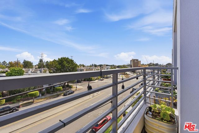 7857 W Manchester Avenue PH2, Playa Del Rey, CA 90293