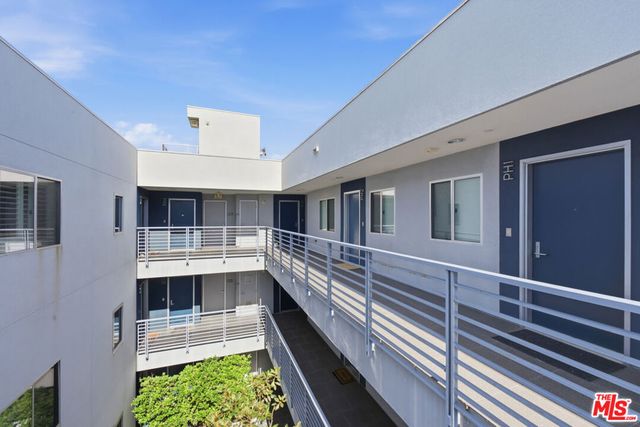 7857 W Manchester Avenue PH2, Playa Del Rey, CA 90293