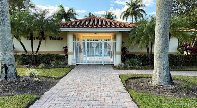 712 W Palm Aire Dr, Pompano Beach, FL 33069