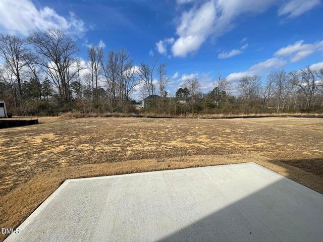 203 Lake Edge Drive, Lillington, NC 27546