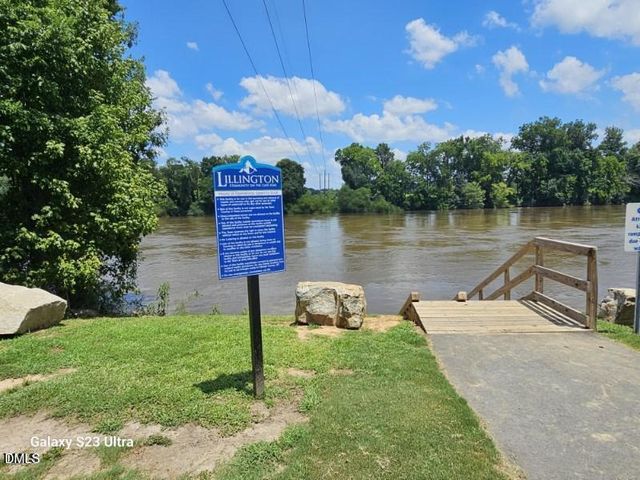 203 Lake Edge Drive, Lillington, NC 27546