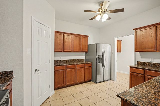 335 Quail Crossing Drive, Sanger, TX 76266