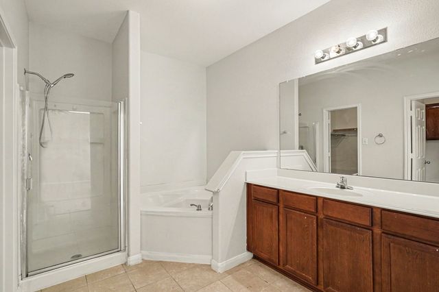 335 Quail Crossing Drive, Sanger, TX 76266