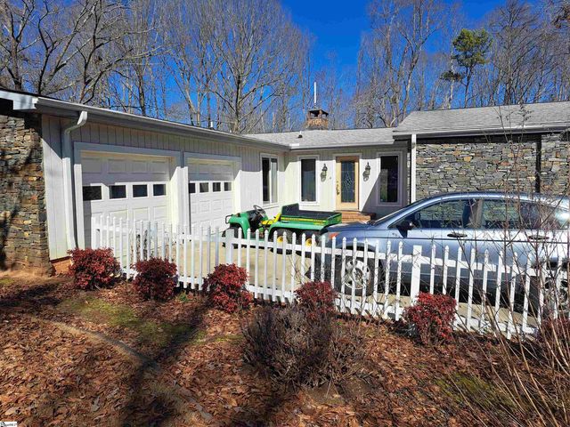 1923 Fairview Road, Fountain Inn, SC 29644