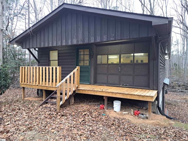 1923 Fairview Road, Fountain Inn, SC 29644