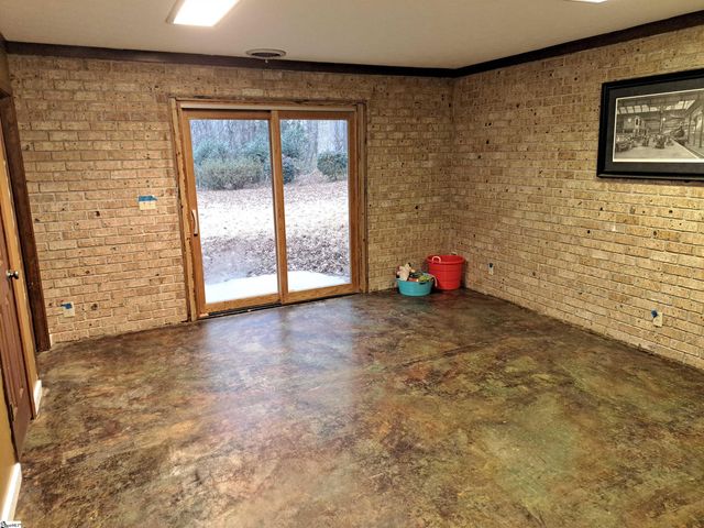 1923 Fairview Road, Fountain Inn, SC 29644