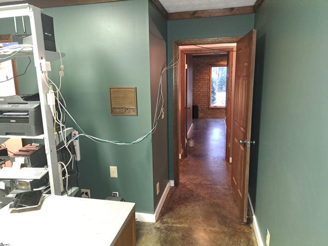 1923 Fairview Road, Fountain Inn, SC 29644