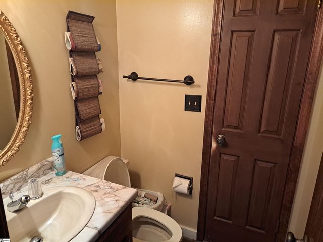 1923 Fairview Road, Fountain Inn, SC 29644