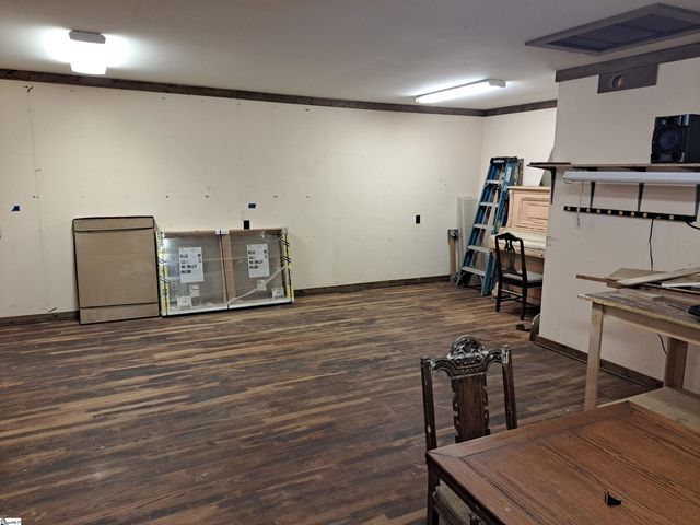 1923 Fairview Road, Fountain Inn, SC 29644