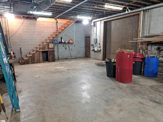 1923 Fairview Road, Fountain Inn, SC 29644