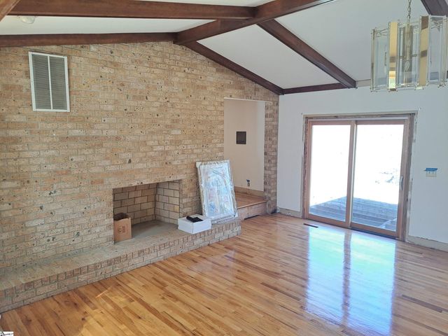 1923 Fairview Road, Fountain Inn, SC 29644