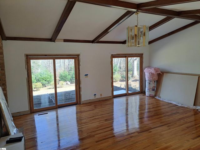 1923 Fairview Road, Fountain Inn, SC 29644