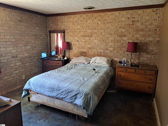 1923 Fairview Road, Fountain Inn, SC 29644