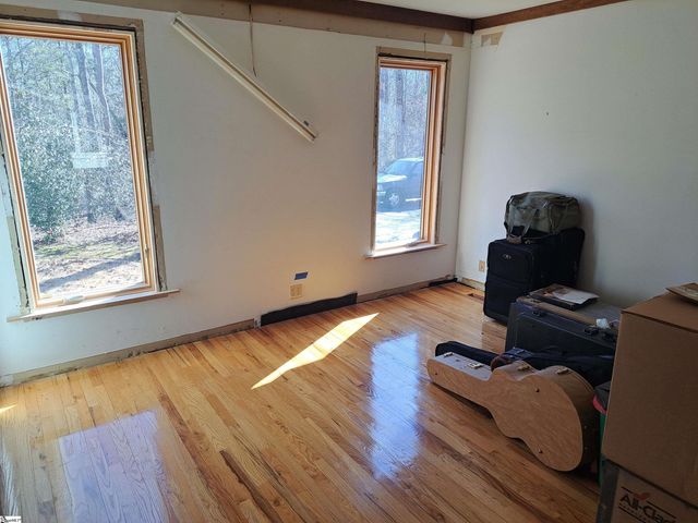 1923 Fairview Road, Fountain Inn, SC 29644