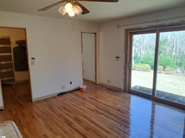 1923 Fairview Road, Fountain Inn, SC 29644