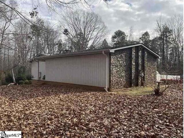 1923 Fairview Road, Fountain Inn, SC 29644