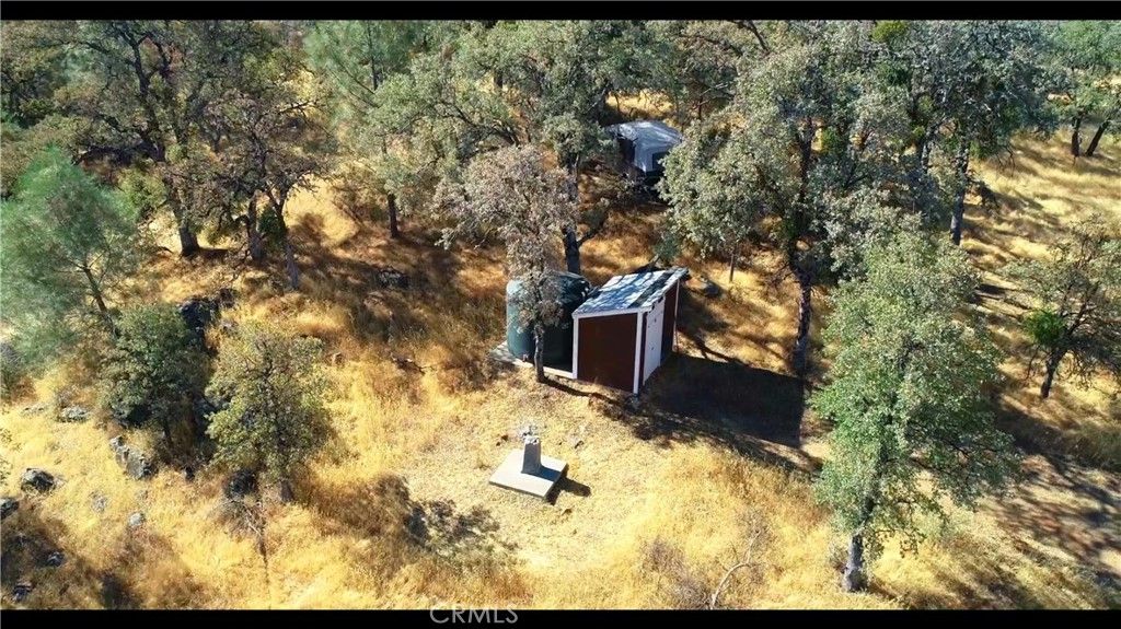 Image 12 of property listing at 5341 Paddy Hill Road, Mariposa, CA 95338