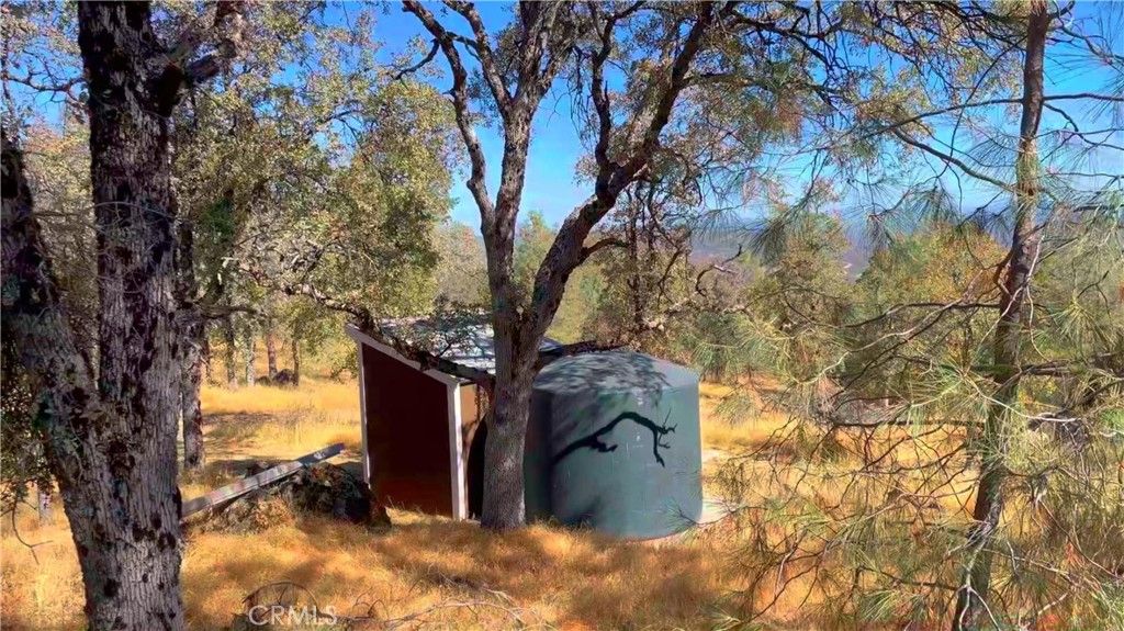 Image 14 of property listing at 5341 Paddy Hill Road, Mariposa, CA 95338