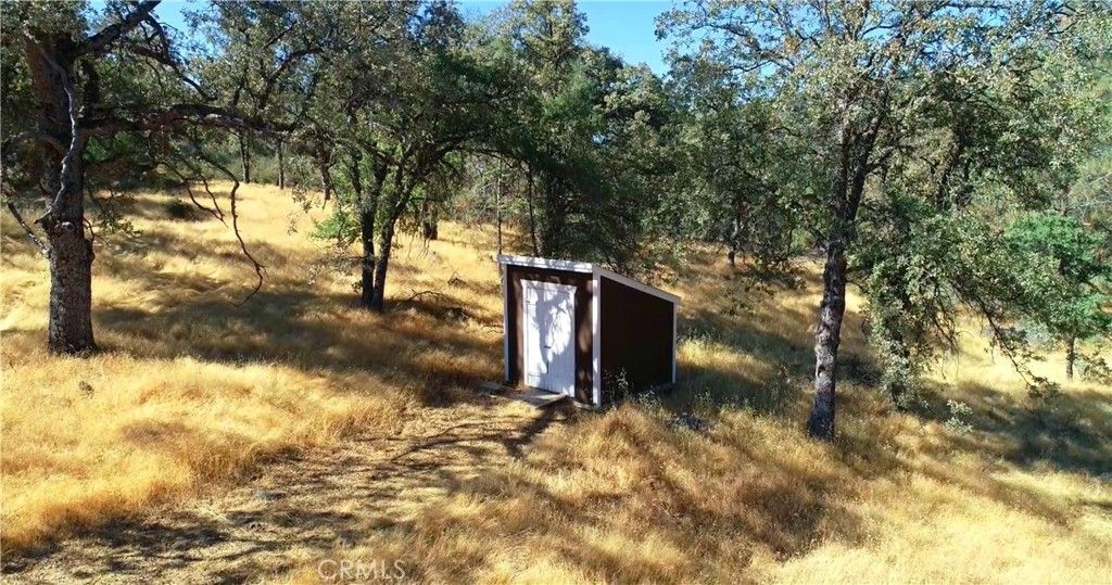 Image 7 of property listing at 5341 Paddy Hill Road, Mariposa, CA 95338