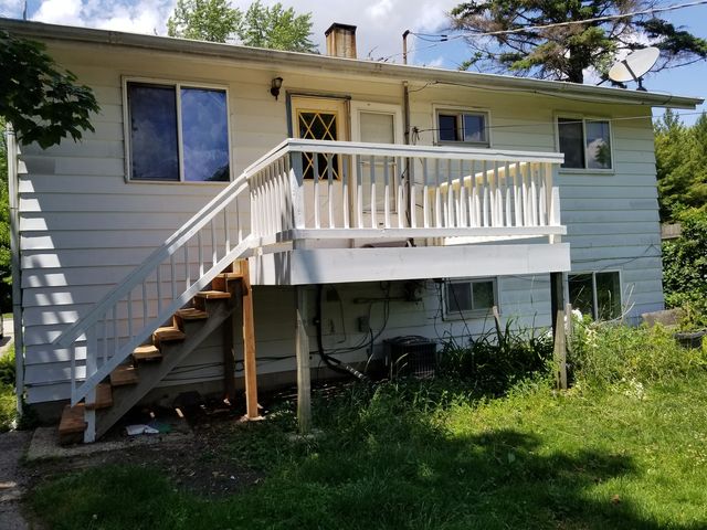547 N Ridgemoor Avenue, Mundelein, IL 60060