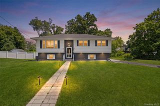 1 Brewster Drive, Middletown, NY 10940