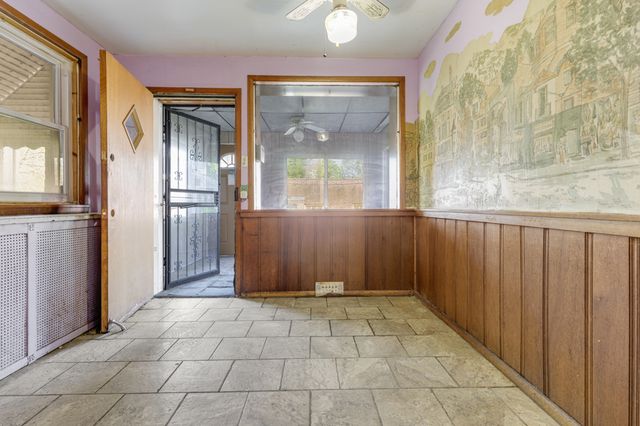 7544 S Ridgeland Avenue, Chicago, IL 60649