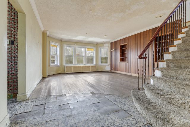 7544 S Ridgeland Avenue, Chicago, IL 60649