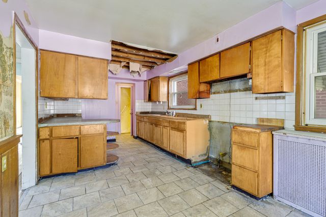 7544 S Ridgeland Avenue, Chicago, IL 60649