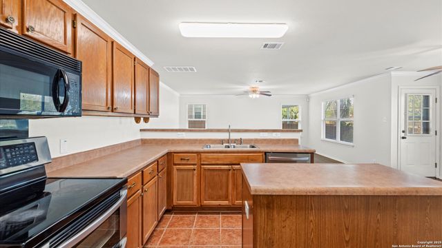 4218 Whitney, San Antonio, TX 78244