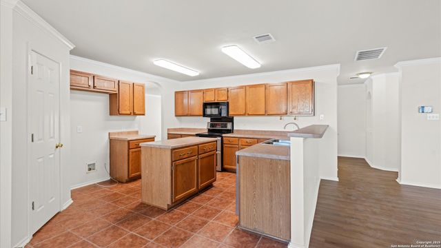 4218 Whitney, San Antonio, TX 78244